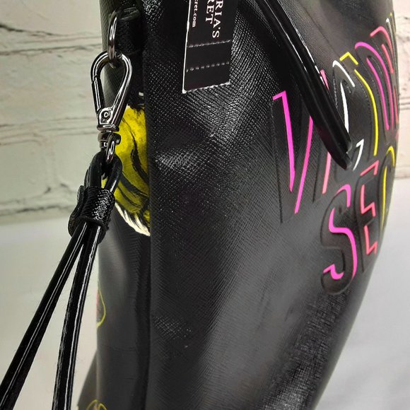 'VICTORIA'S SECRET' 'WILDFLOWER' LOGO TOP~ZIP TRAVEL/COSMETIC WRISTLET BAG - Picture 10 of 16